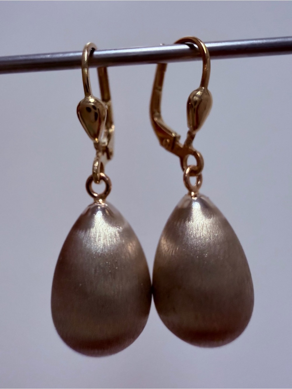 14K Gold Brushed Teardrop Drop Earrings | Two-Tone Satin Finish | 3.14g - Picture 12 of 16